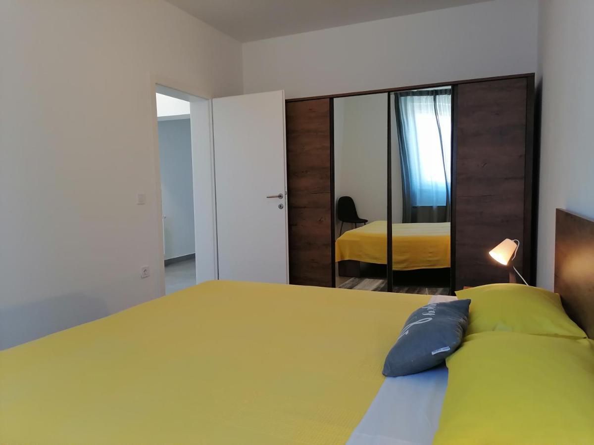 Holiday Apartment Dunja Пула Екстериор снимка