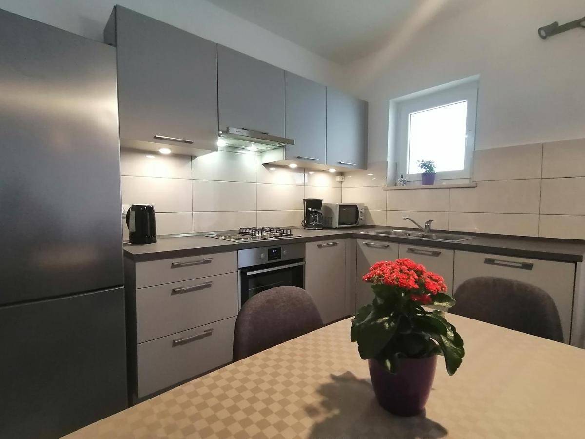 Holiday Apartment Dunja Пула Екстериор снимка